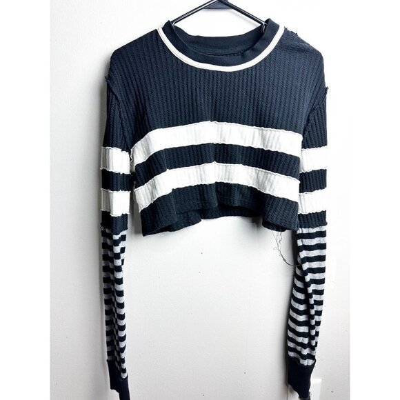 We The Free Game On Micro Crop Sweater Striped Womens Medium Black Cream - Picture 3 of 9